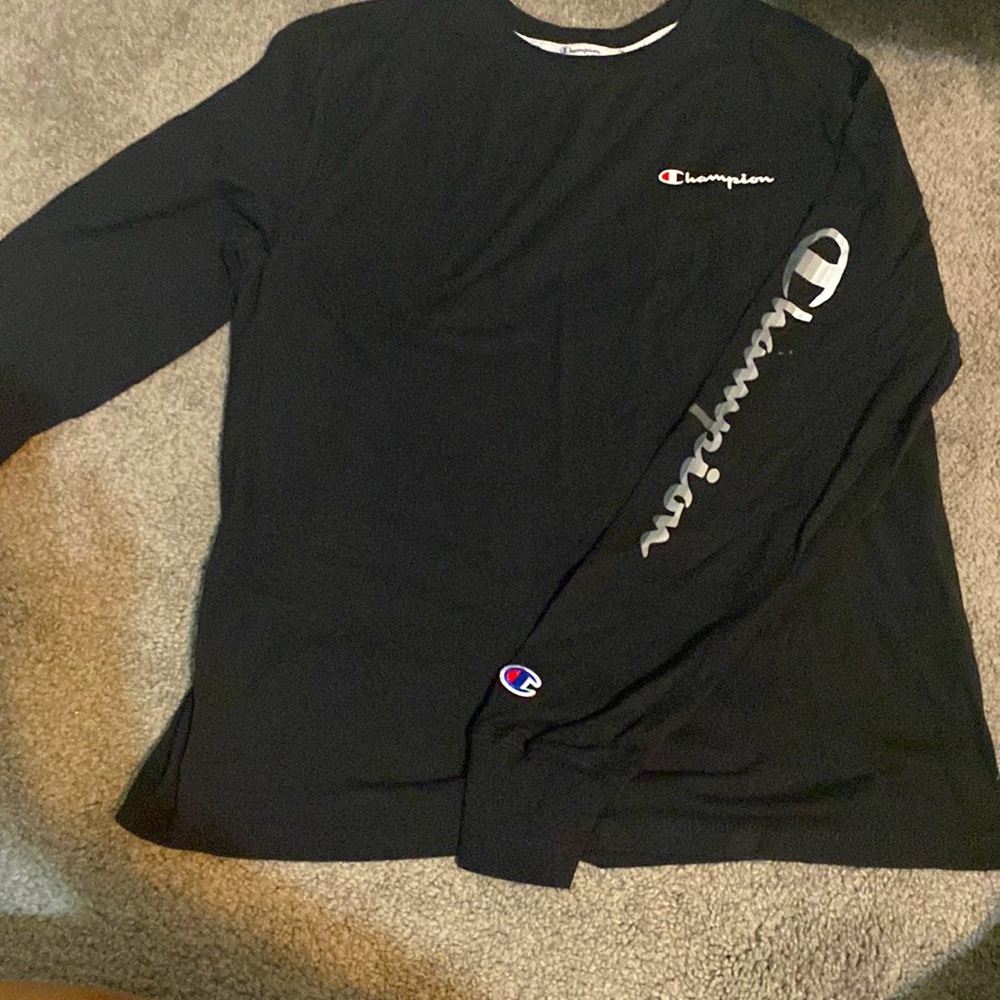 Champion long sleeve shirt